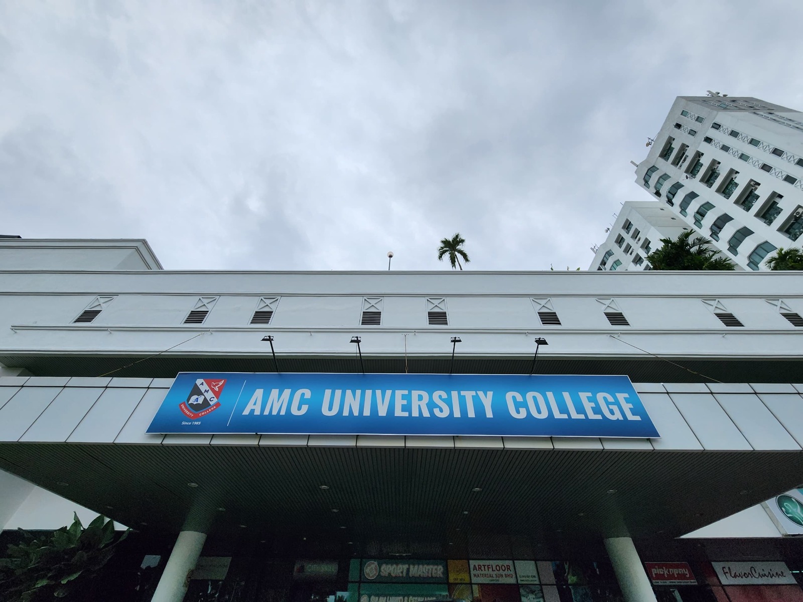 AMC University College
